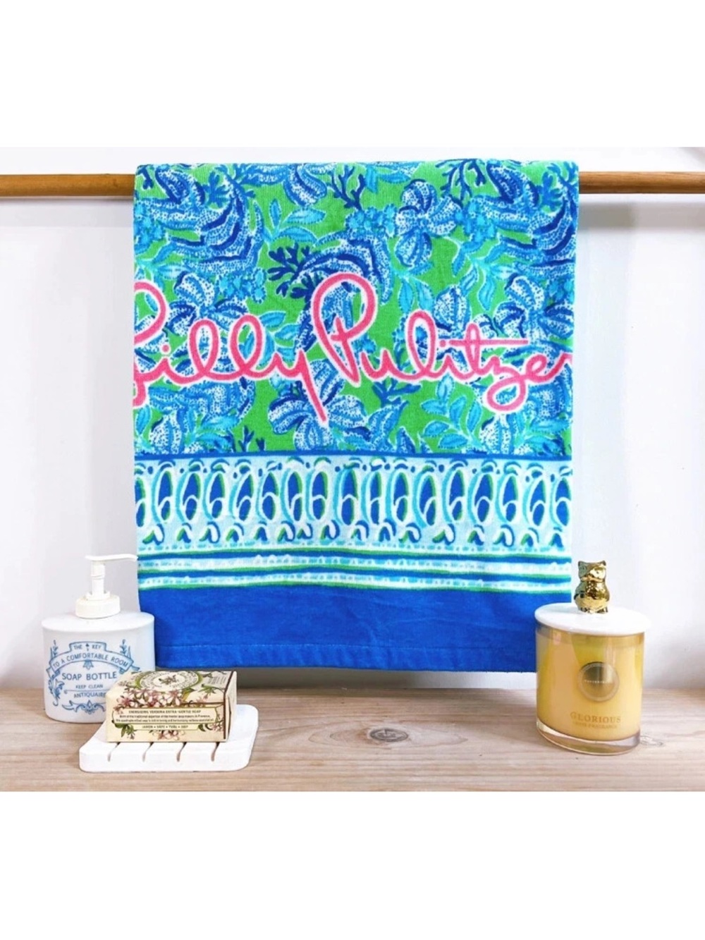 EUC Lilly Pulitzer Keeping It Real Green Cabana Towel